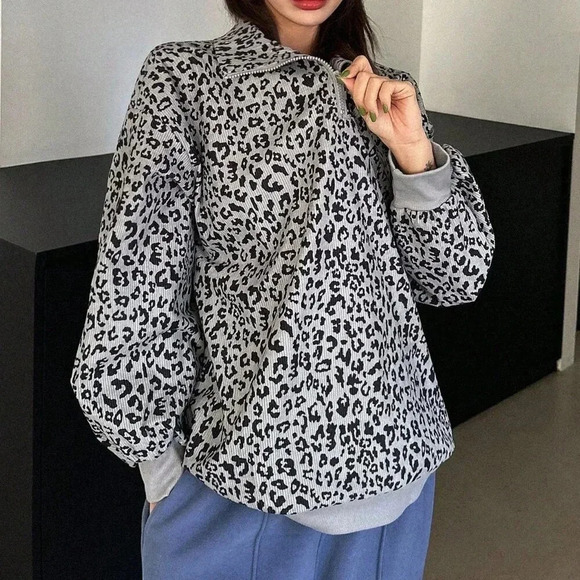 Grey Casual Women's Leopard Print Drop Shoulder Zipper Half Placket Sweatshirt - Picture 2 of 8